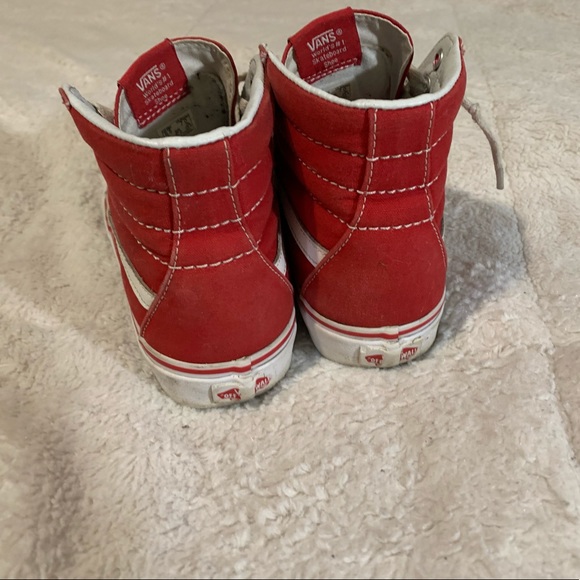 Red vans - Picture 3 of 3